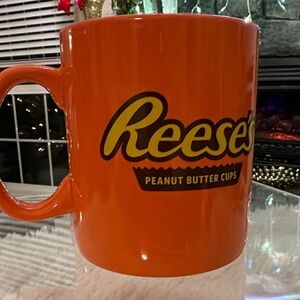 Reese's Orange Mug 32OZ